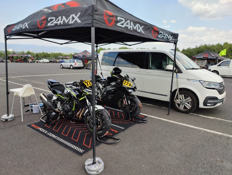 Bikes 1.jpeg (557.88 KiB) 3253 mal betrachtet Bikes 1.jpeg