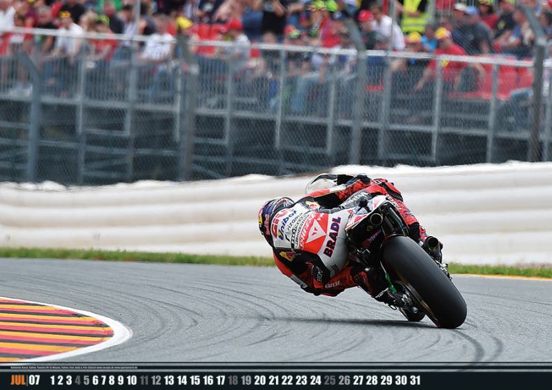 MotoRacing2015_7.jpg