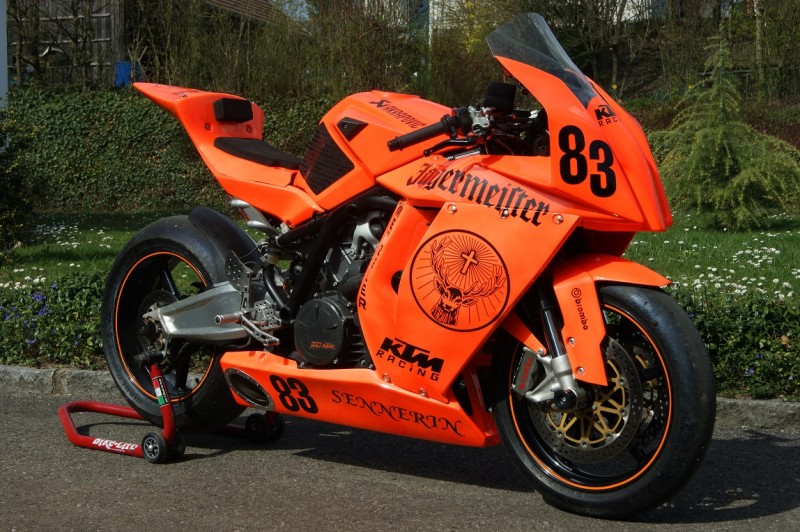 RC8v.jpg