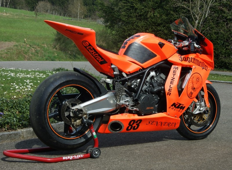 RC8h.jpg