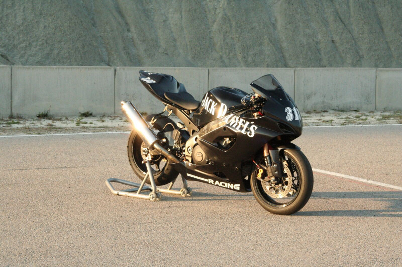 GSXR1000K6 Jack Daniels 2017.jpg